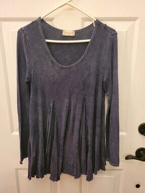 Altar'd StateWashed Indigo Long-Sleeve Flared Tunic Top